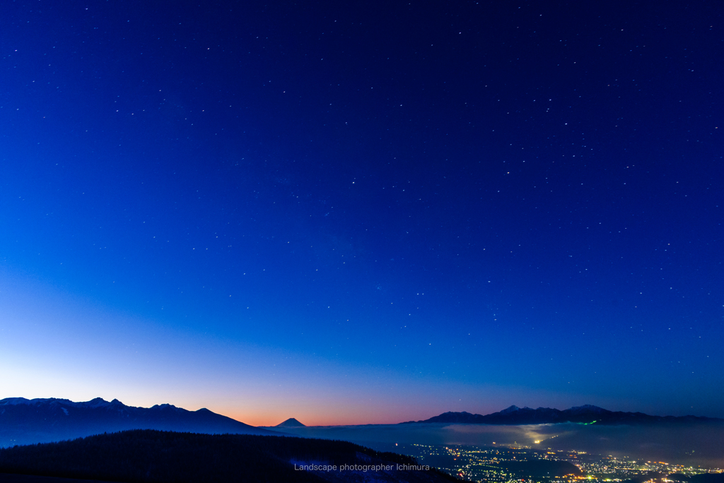 夜明け前