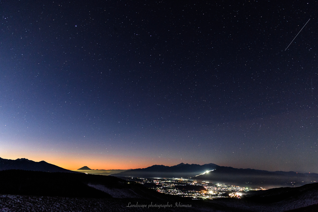 富士と流れ星