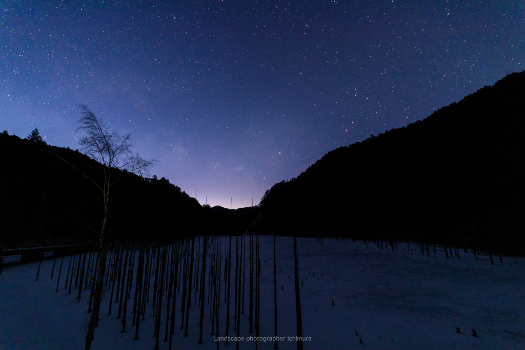 星空の自然湖