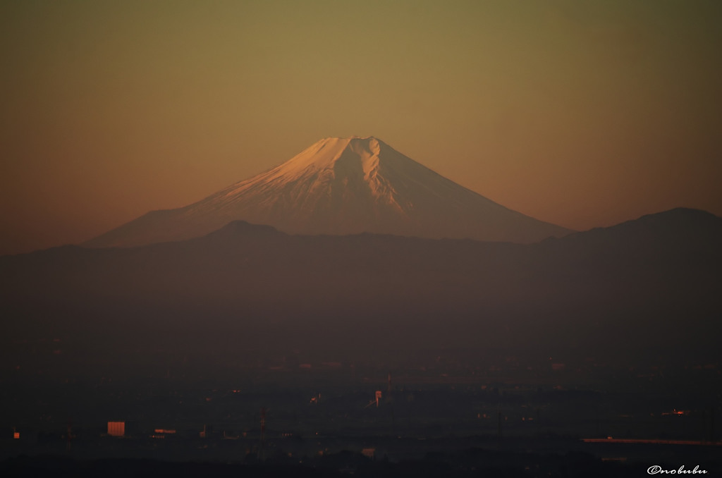 霞んでた富士山