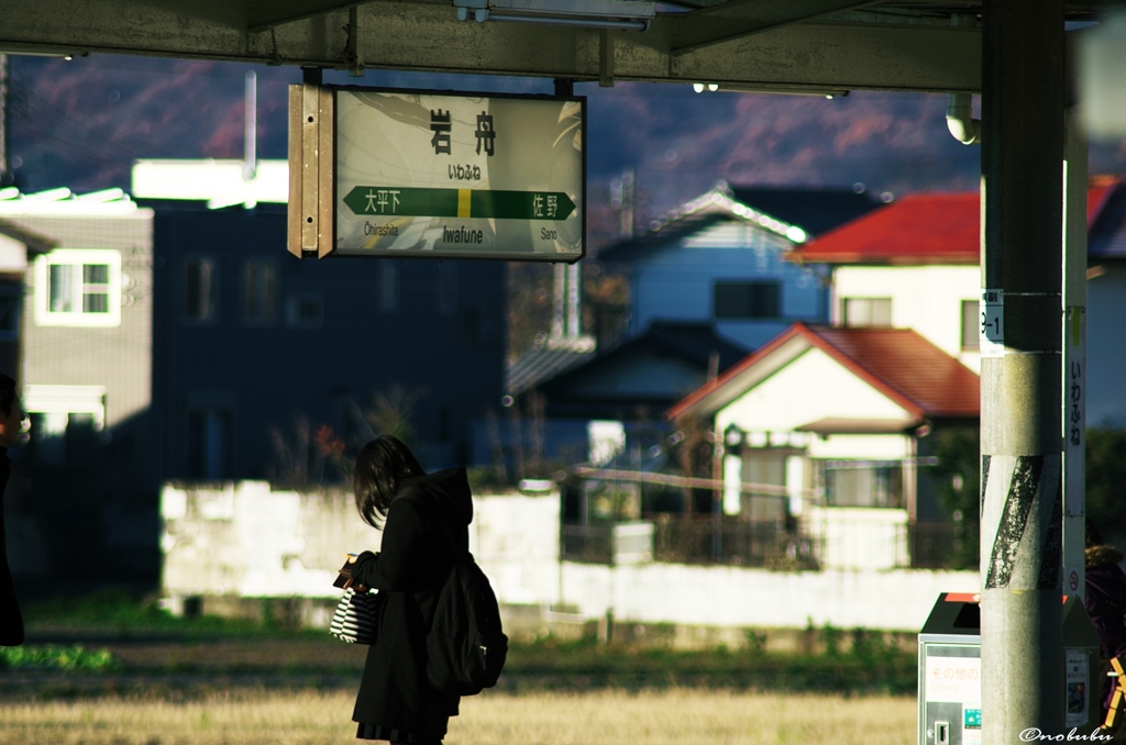 ローカル駅にて