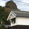 里