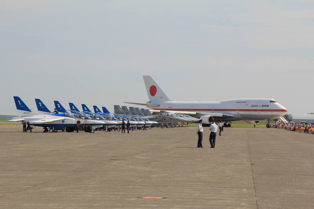 ﾌﾞﾙｰｲﾝﾊﾟﾙｽとF-15とﾎﾞｰｲﾝｸﾞ747　千歳航空祭2013