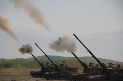 ズッドォーン　99式自走155mmりゅう弾砲
