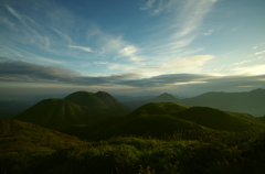 やわらかな山並み
