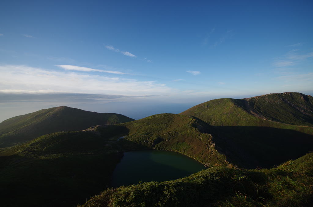 おだやかな山頂風景