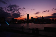 夕日を見送る