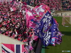 勝利を目指して突き進め