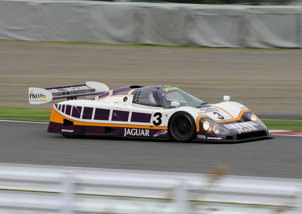 ジャガーXJR-8