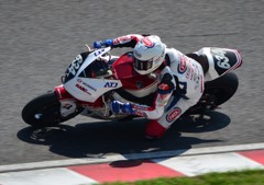 鈴鹿８耐合同テスト 383