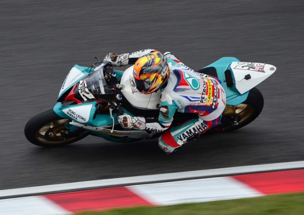 ASIAN 2＆4 RACE 585