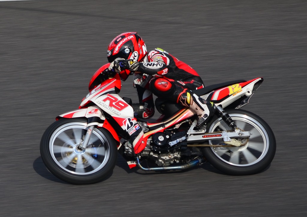 ASIAN 2＆4 RACE 1689