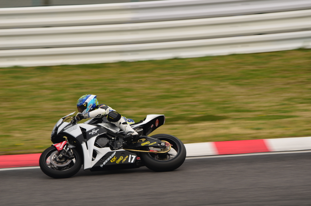 suzuka サンデーロードレース　1 695