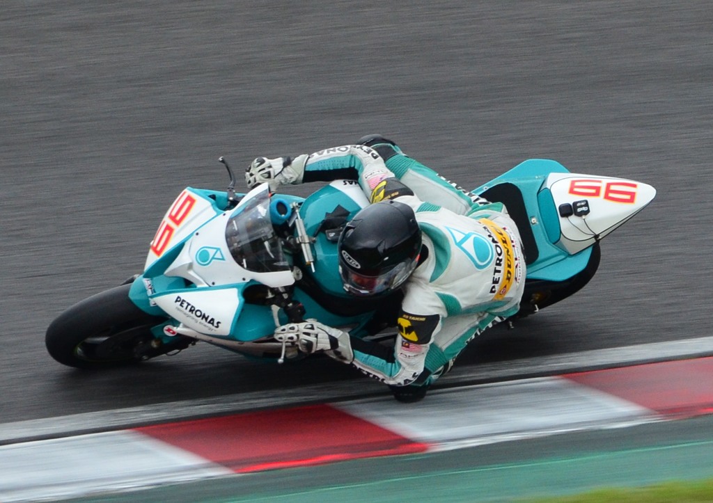 ASIAN 2＆4 RACE 555