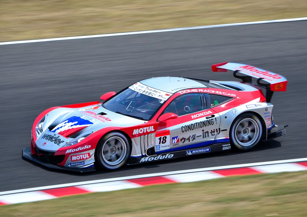 SUPER GT R5 POKKA SAPPORO 1000KM 582