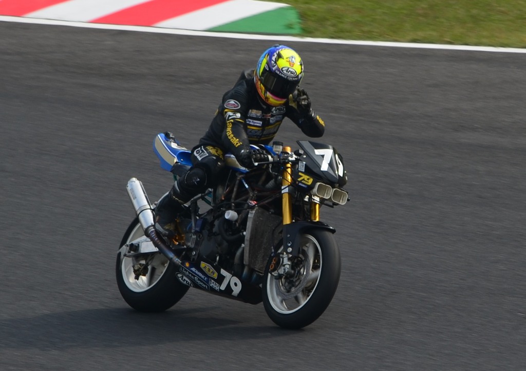 MFJグランプリ スーパーバイクレース in 鈴鹿 565