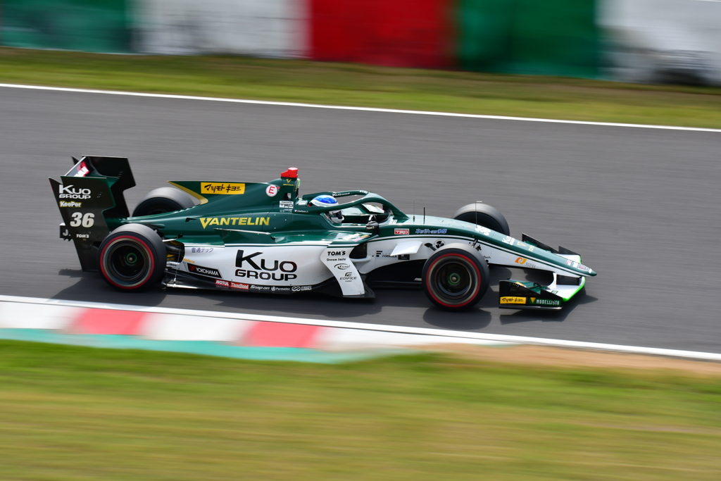 suzuka 2&4