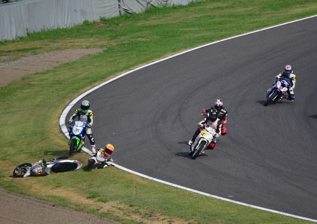 ASIAN 2＆4 RACE 1666