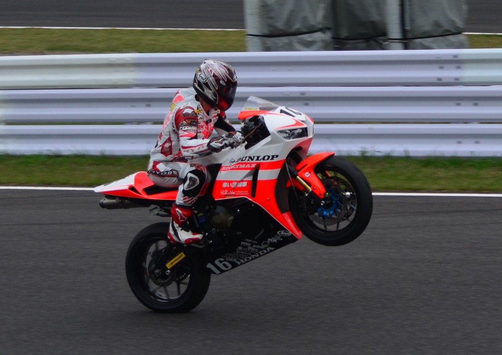 MFJグランプリ スーパーバイクレース in 鈴鹿 911
