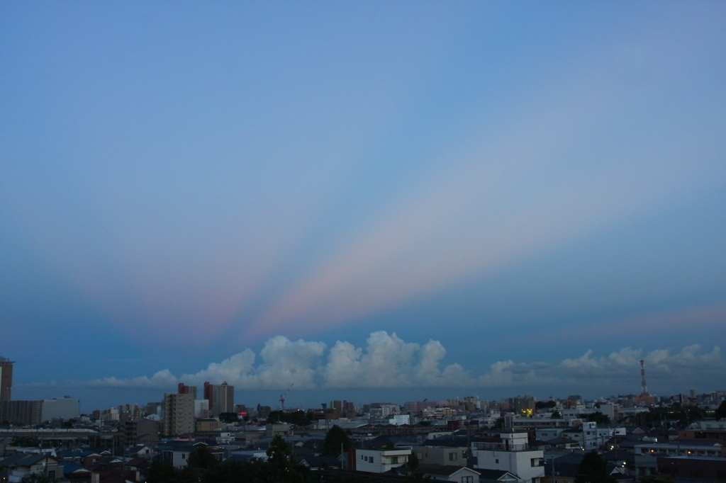 東への光