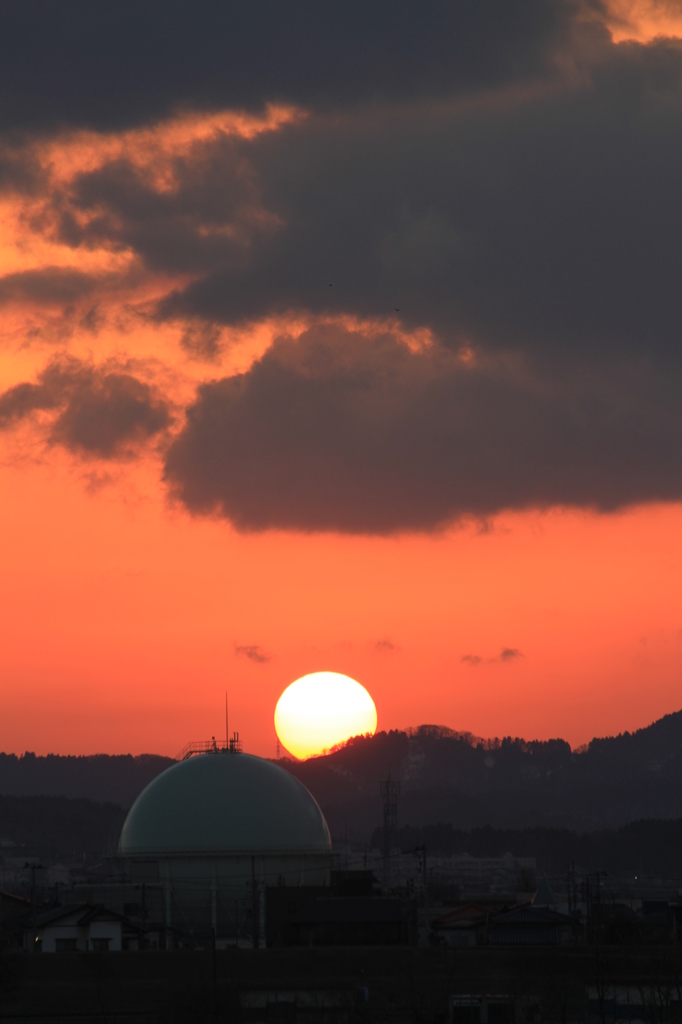 沈みゆく太陽（長岡）