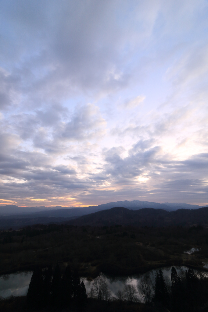 【長岡　八方台頂上】映り込んだ地上絵