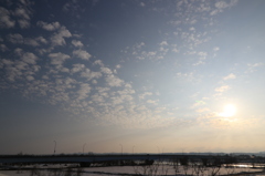 天に雲を造り、地に光を注ぐ（越路）