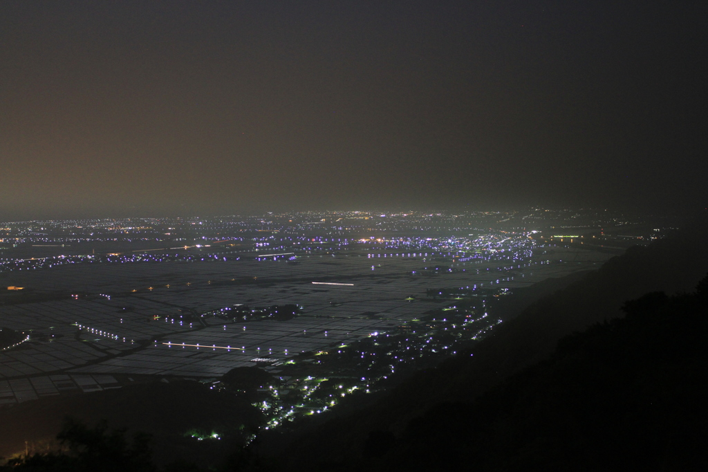 星屑の街並み（弥彦山　山頂）