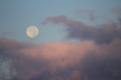満月と赤雲（寺泊）