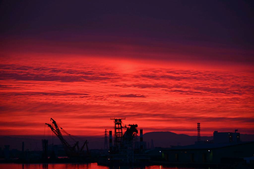 夜明けの群青