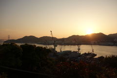 夕暮れの長崎港