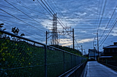 暮れゆく曇り空（絵画調HDR）