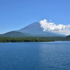 本栖湖にて。