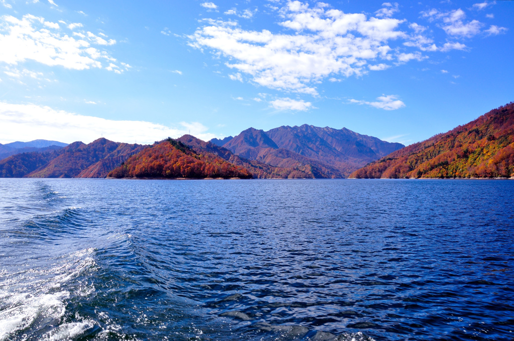 湖面と