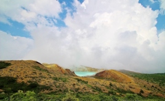 草津　白根山　湯釜