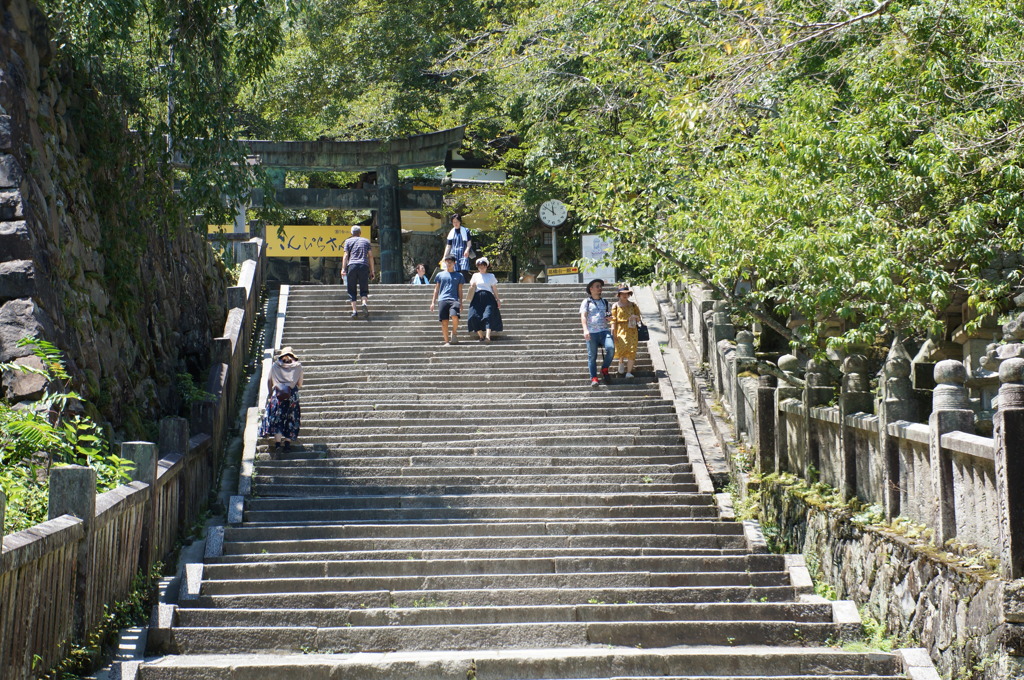 暑い!! こんぴらさん