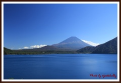 本栖湖の富士山