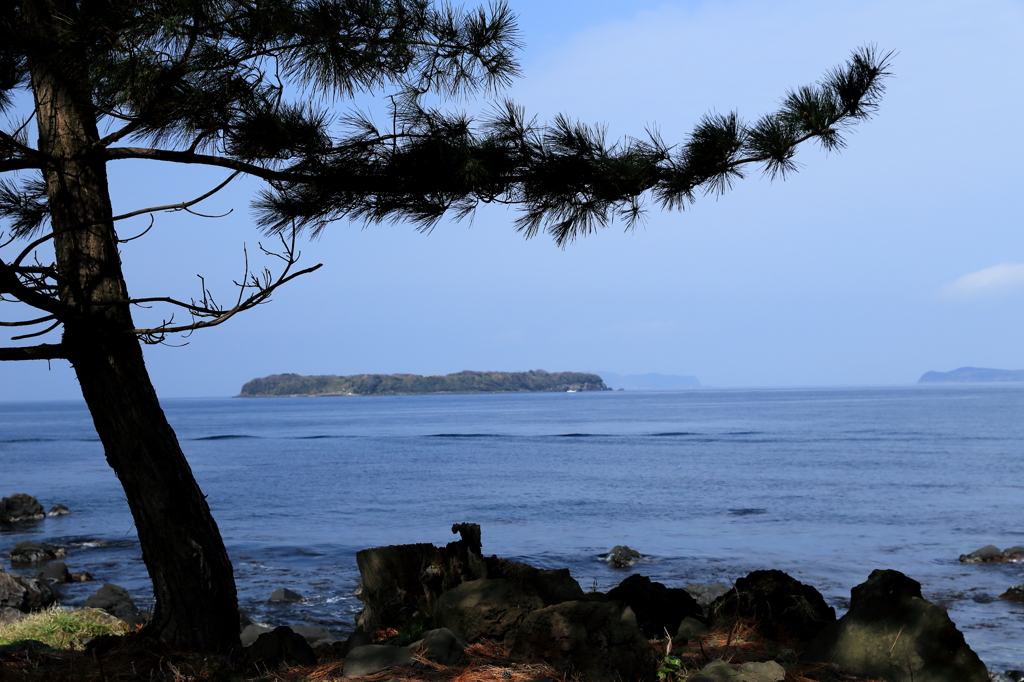 笠山の海岸から見た日本海