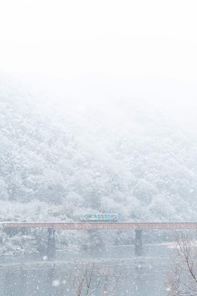 雪景鉄橋