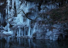 三十槌の氷柱