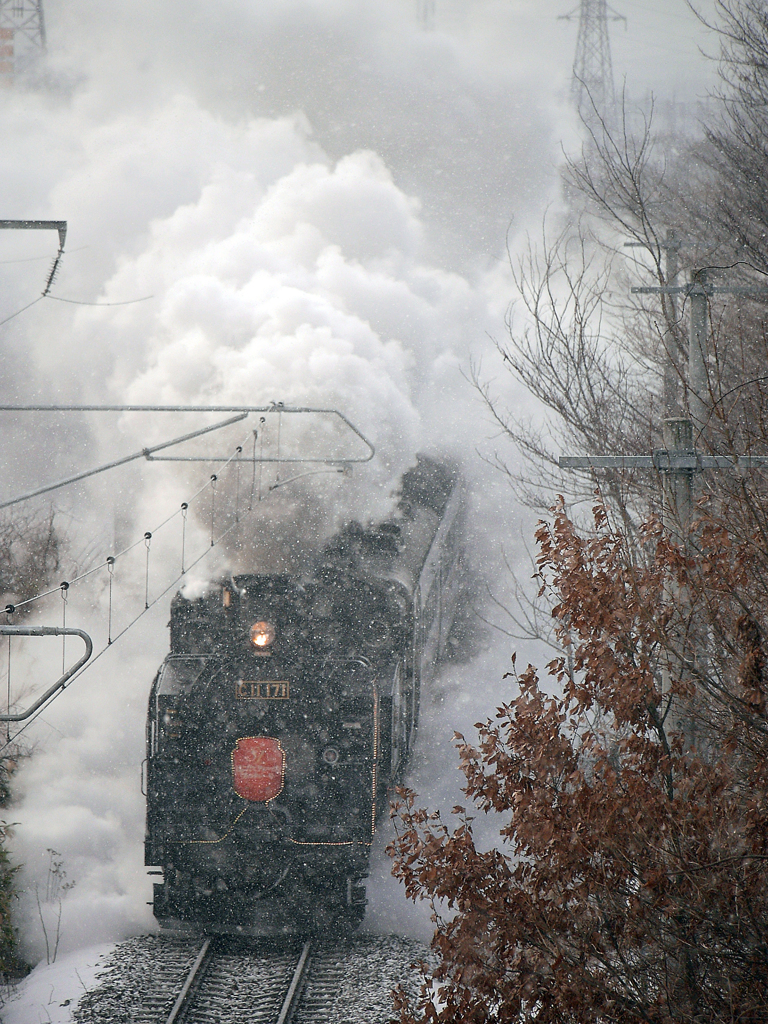 2014.12.21 雪の中、爆煙あげて