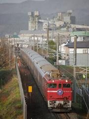 2015.04.18 今朝の8009ﾚ：工場バックで☆彡