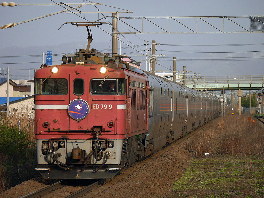 2015.04.22 今朝の8009ﾚ：晴れましたが。。。^^;