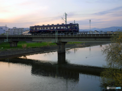 2016.04.25 夕暮れ列車