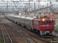2015.08.09 今朝の8009ﾚ：何故か早朝だけ連日曇り空(1)