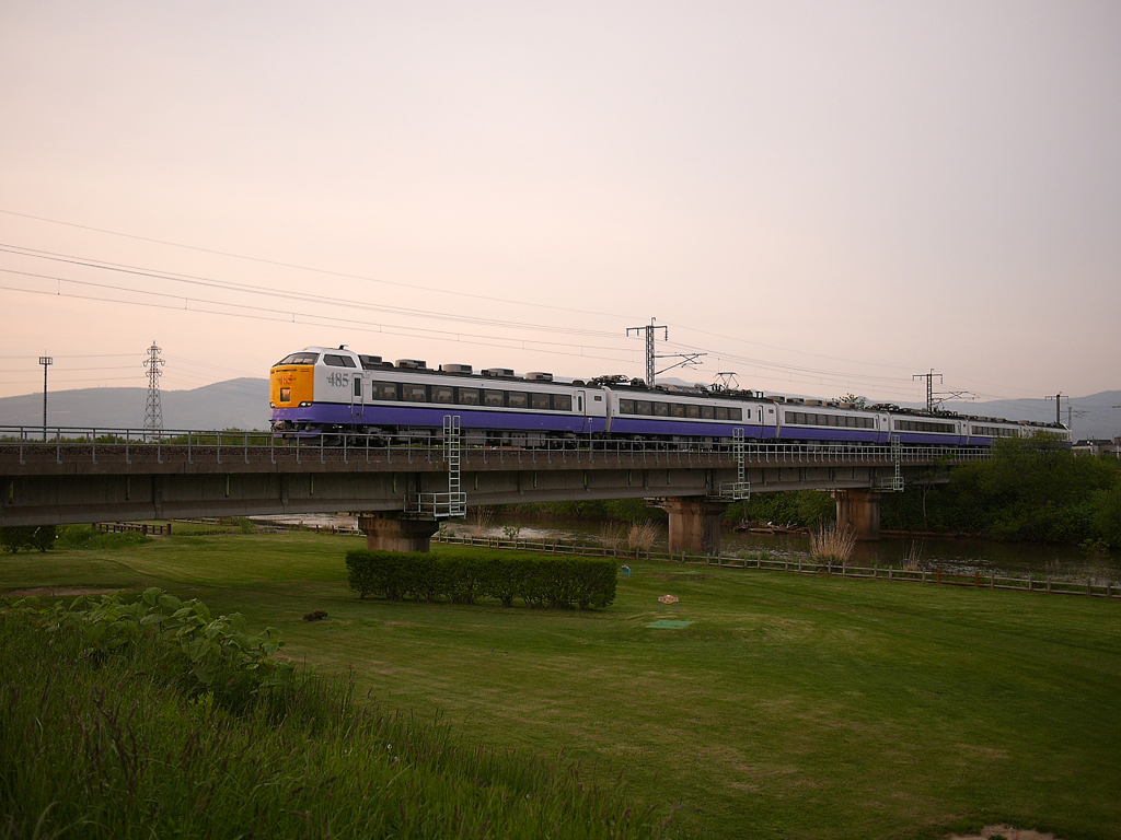 2015.05.18 来春廃止となる４８５系が往く