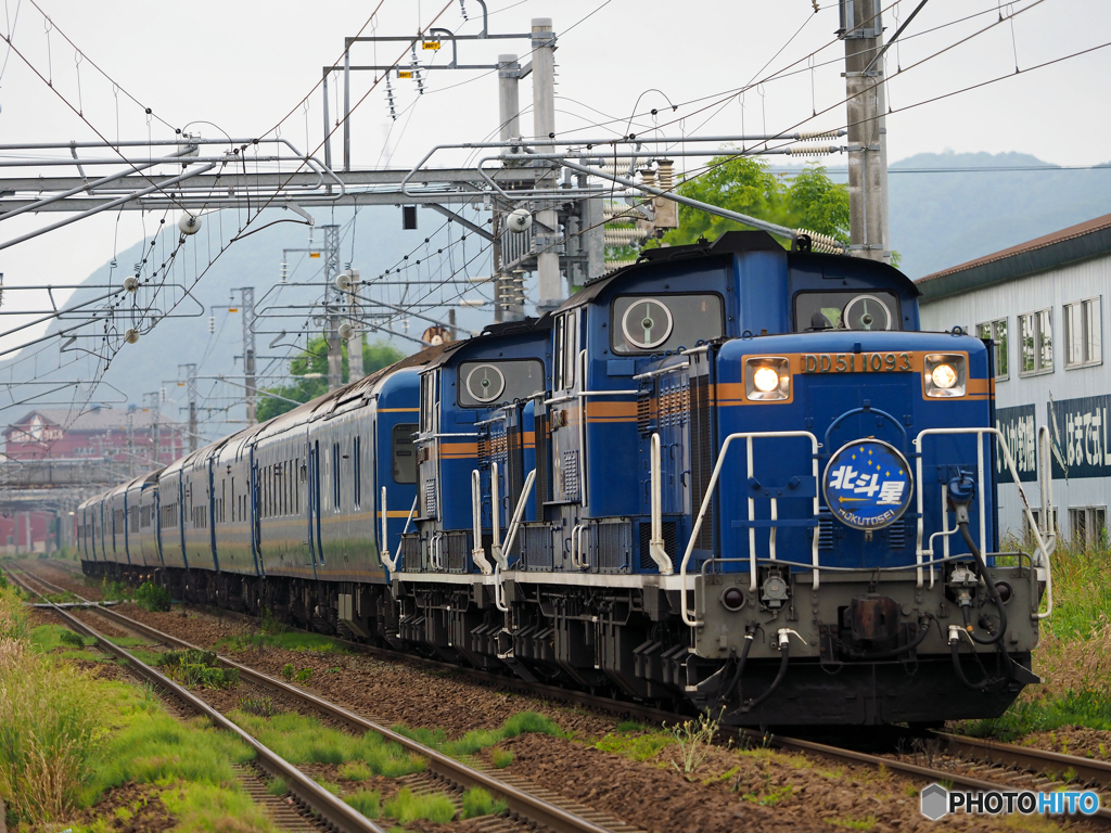 2015.06.30 一昨日の8007ﾚ：小雨降る中(2)