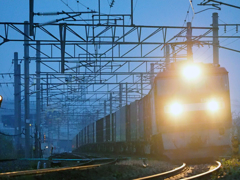 2015.04.29 夜感貨物列車：鉄路を光らせて