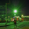 2015.02.19 トワイライトエクスプレス(8002ﾚ)を迎える鉄道保安員