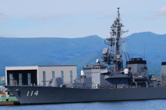 護衛艦・すずなみ
